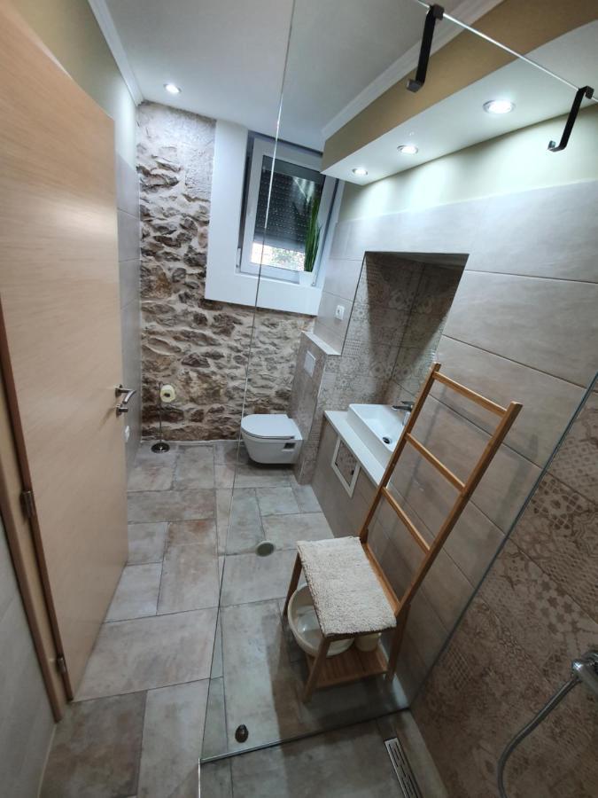 Appartamento Rustic House Diklo 20M From The Sea Zara Esterno foto