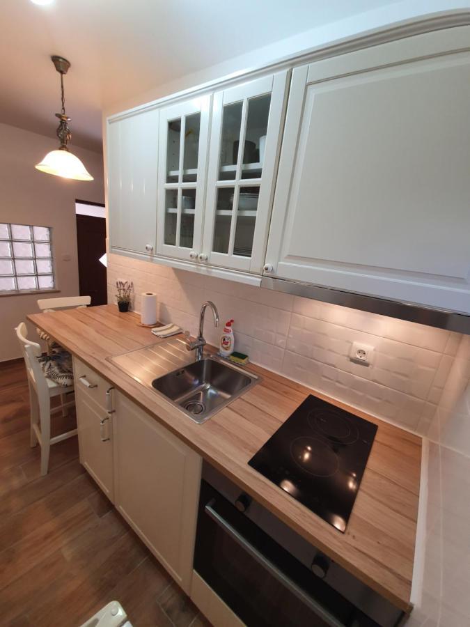 Appartamento Rustic House Diklo 20M From The Sea Zara Esterno foto